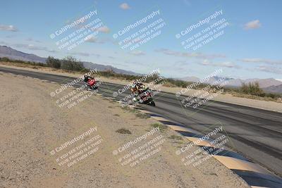 media/Nov-16-2025-Race Pace (Sun) [[8c5fa54630]]/Non Verified Riders (1st 20 Minutes)/3-Turn 3 Inside (11am)/